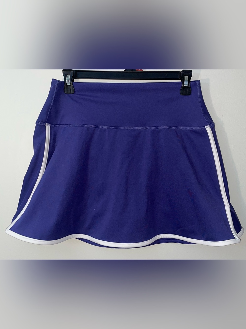 NWT- DSG Women’s Activate High Rise Indigo Blue Piped Activewear Skort